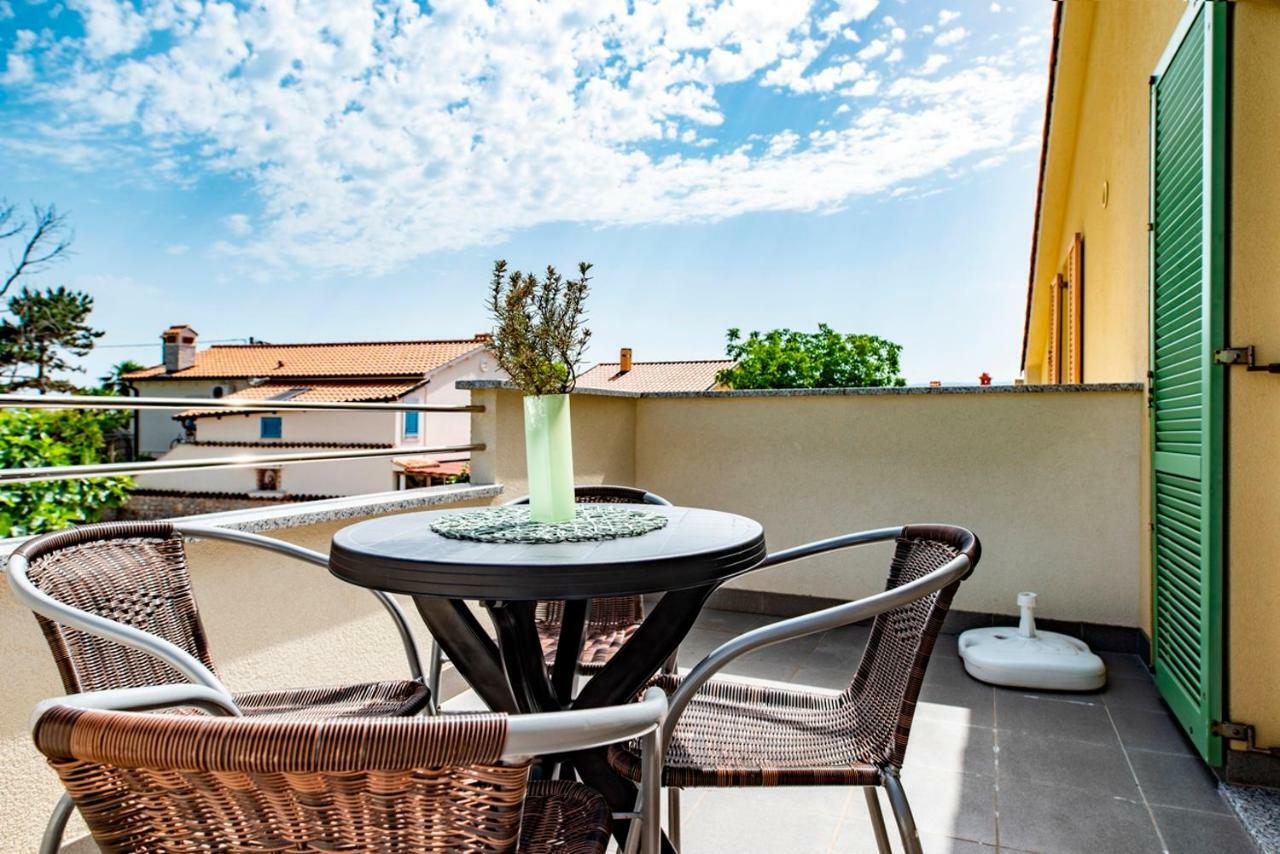 Lavanda Apartments&Studios ปิเนซิตซี ภายนอก รูปภาพ