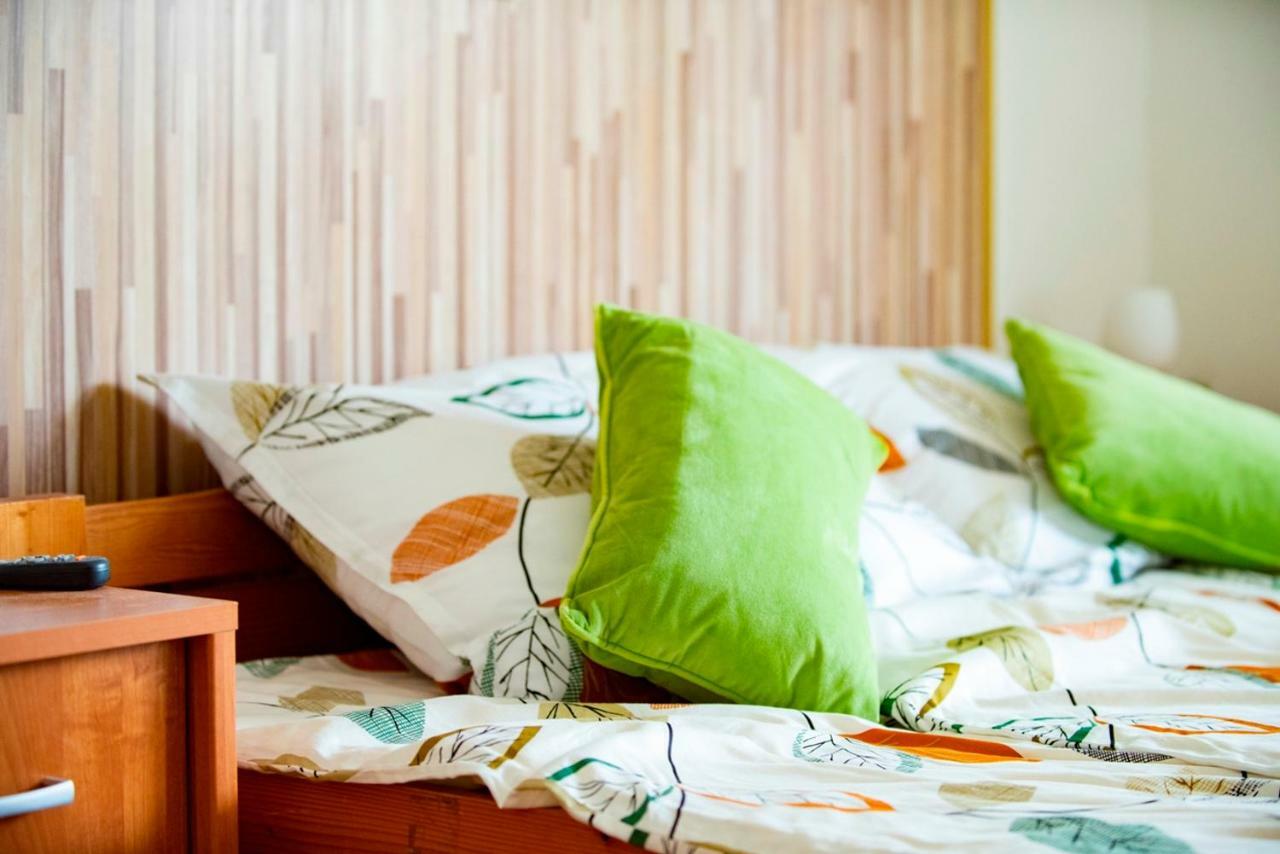 Lavanda Apartments&Studios ปิเนซิตซี ภายนอก รูปภาพ